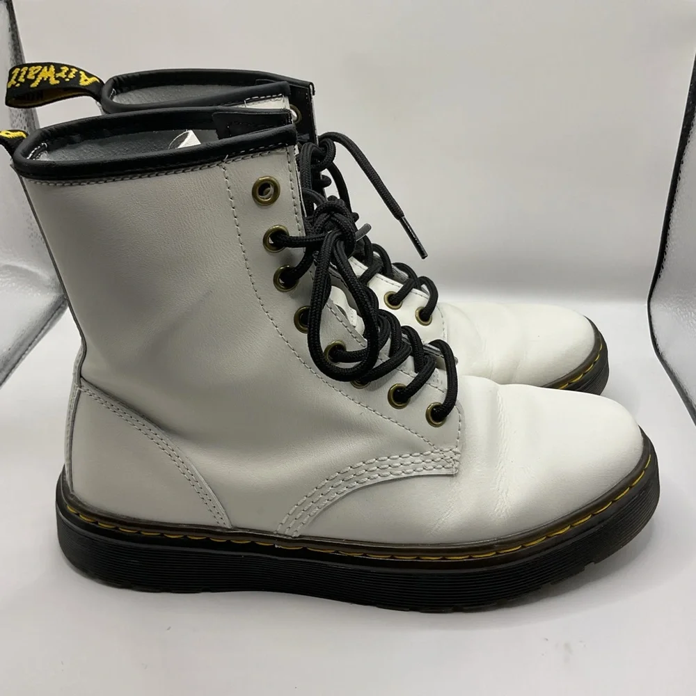 Doc Dr. Martens White Leather AirWair Zavala Combat Boots, US M 6 USL-7‎ B